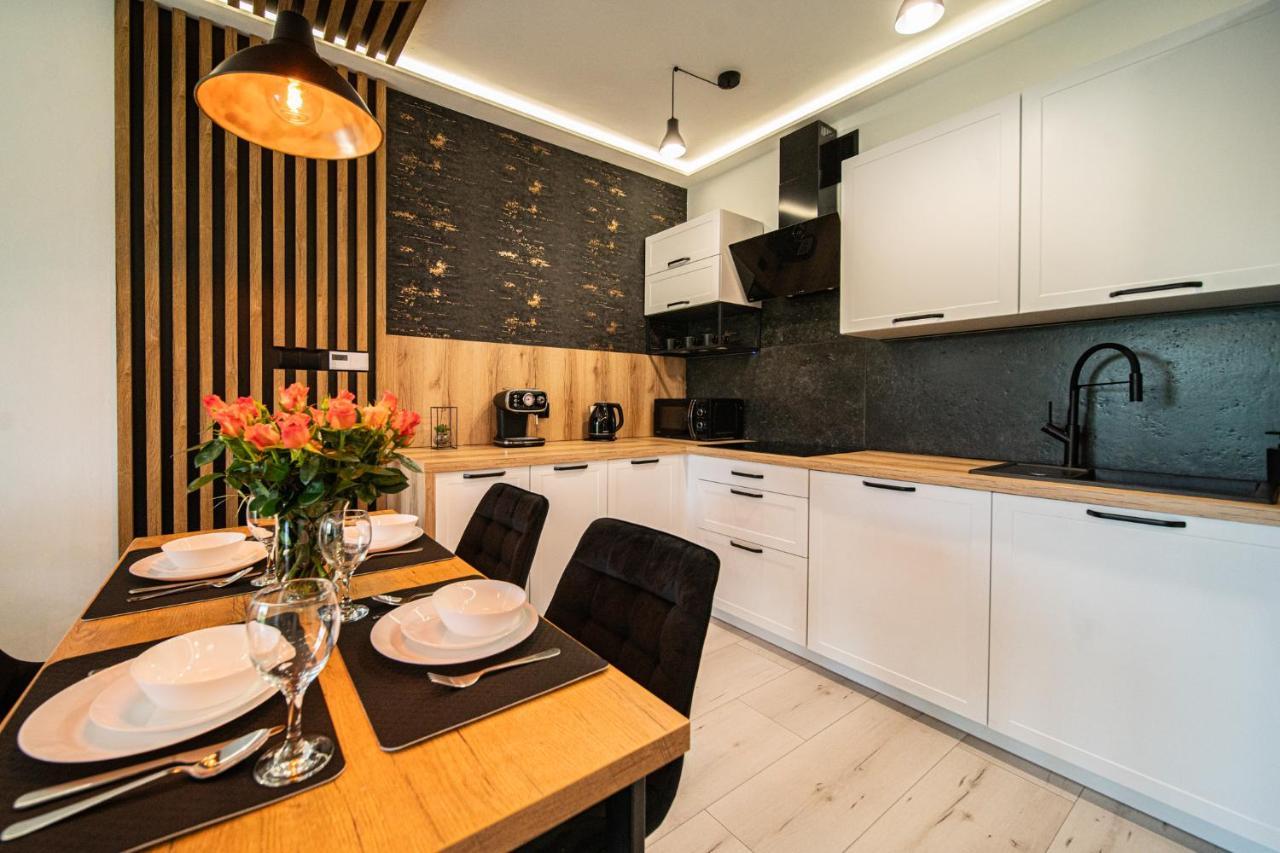 옐레니아구라 Apartament Duzy Staw 아파트 외부 사진