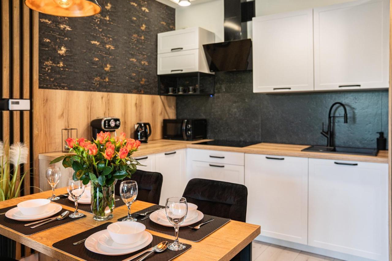 옐레니아구라 Apartament Duzy Staw 아파트 외부 사진