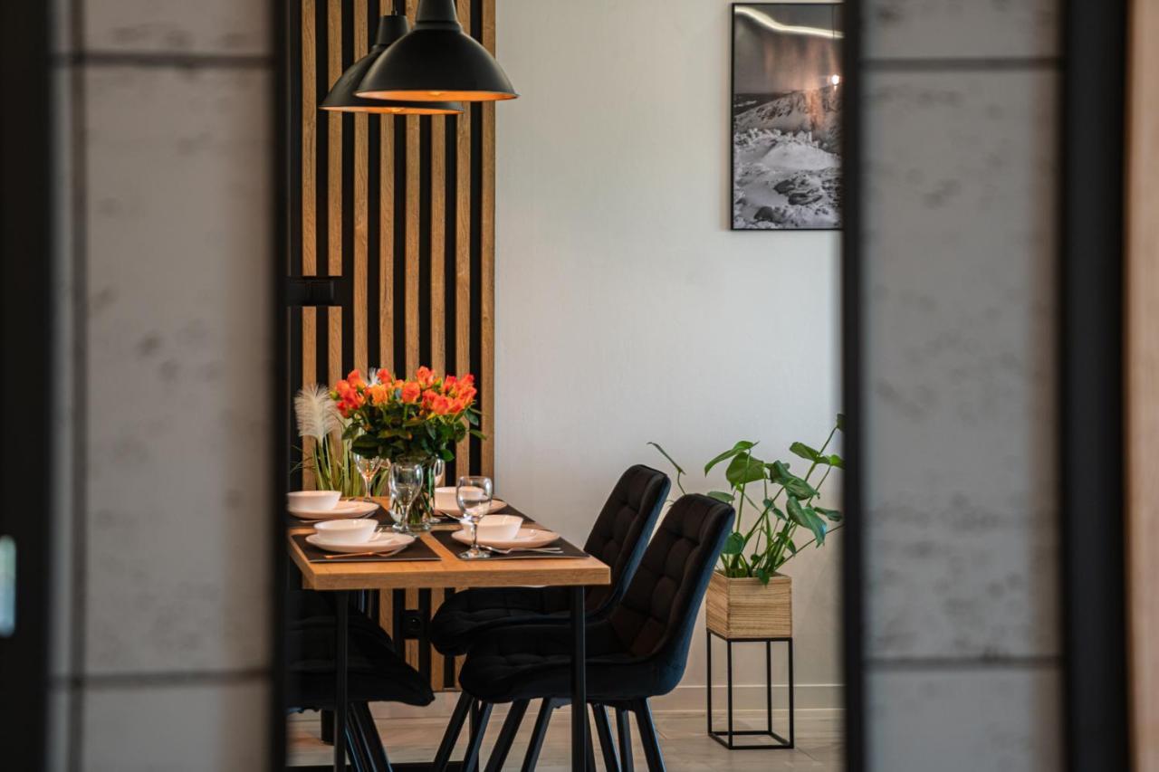 옐레니아구라 Apartament Duzy Staw 아파트 외부 사진